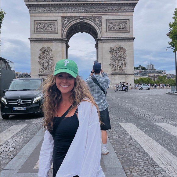 Meet your Posher, Haley - Picture 2 of 2